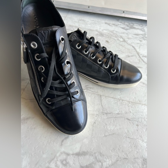 Louis Vuitton sneakers LV size 10 - Picture 6 of 15
